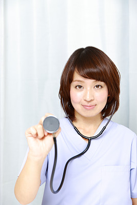 日本女医生与听诊器