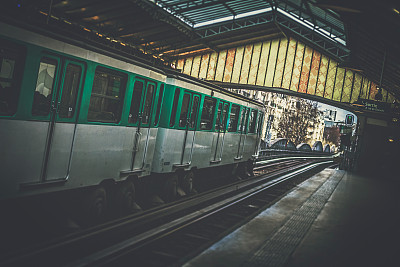 巴黎的地铁地铁公共交通