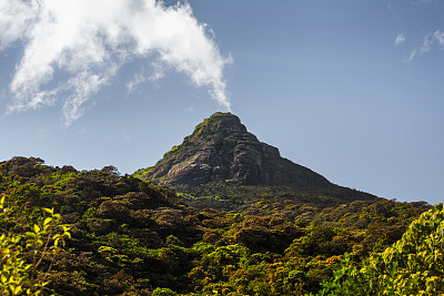 亚当峰