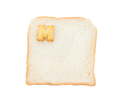 饼干ABC与面包包含字母- M