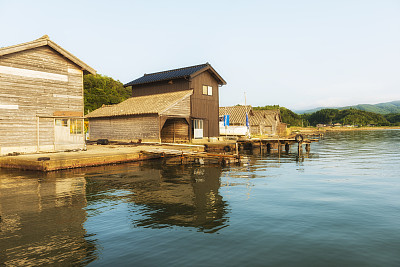 两津和鸭湖