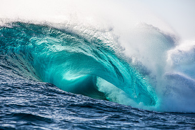 巨大的,油罐,滚筒状波浪,大浪冲浪,海浪,波浪,海啸,海洋,绿松石色,自然