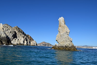 卡波圣卢卡斯海岸线。