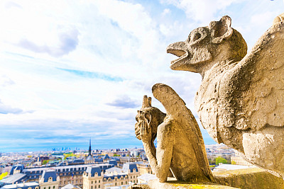 巴黎圣母院正面的中世纪滴水嘴兽，法国巴黎
