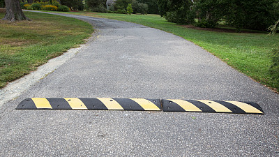 道路危险标志