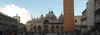 位于圣马可广场广场的圣马可大教堂。意大利威尼斯