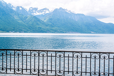日内瓦湖和阿尔卑斯山，蒙特勒，瑞士