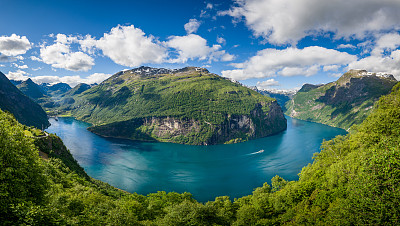 峡湾