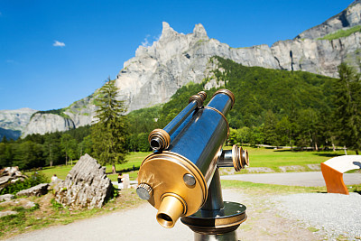 旅游望远镜