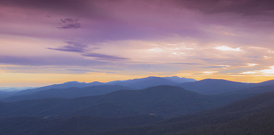 高山