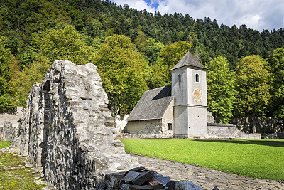 斯洛伐克皮尼尼山的中世纪教堂