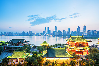 亭台楼阁