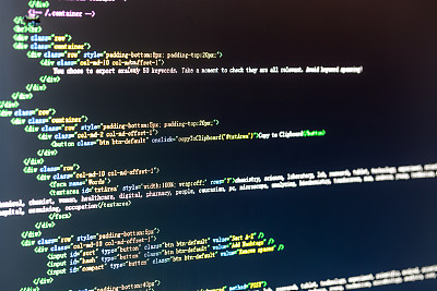 HTML