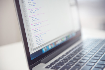 HTML