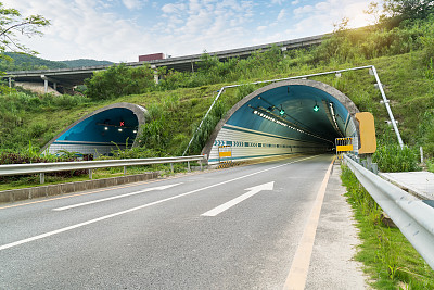 公路隧道