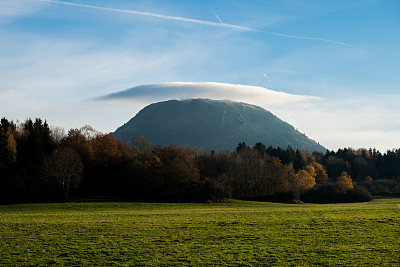 多姆山
