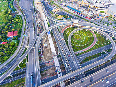 泰国曼谷高速公路和环岛的鸟瞰图