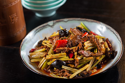 炖牛肉