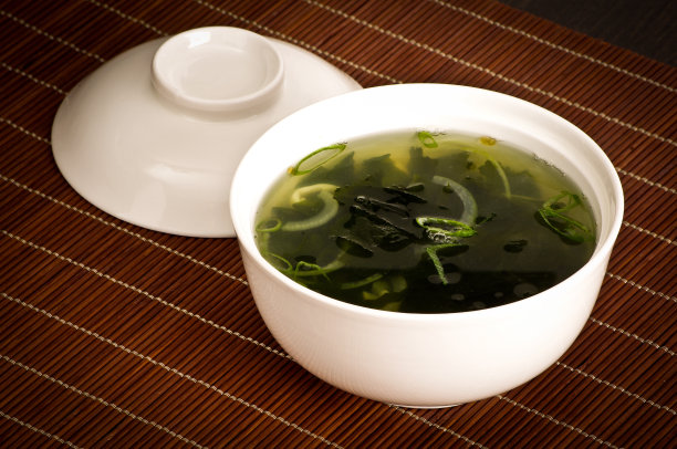 蔬菜汤,蔬菜叶,汤