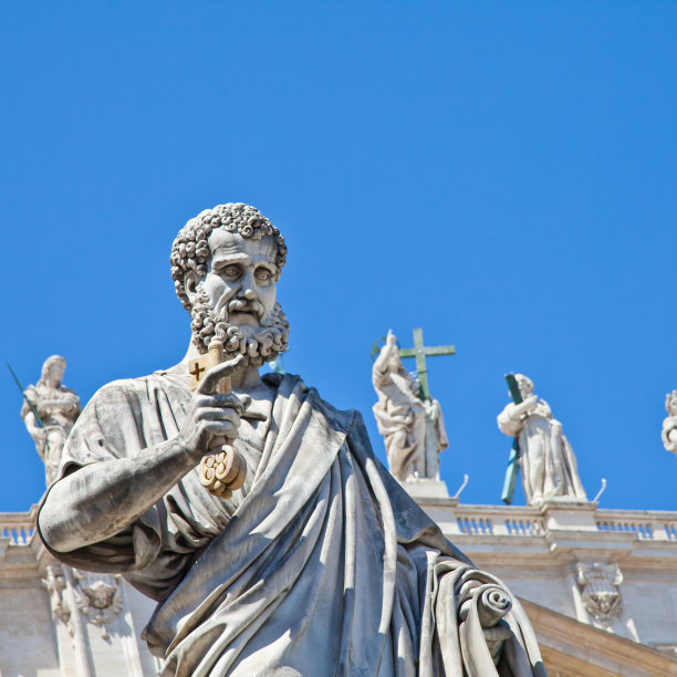 statue