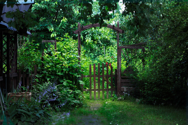 复古花园门