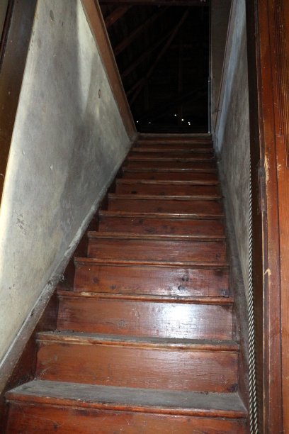 老阁楼楼梯