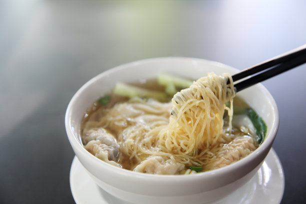 高汤馄饨
