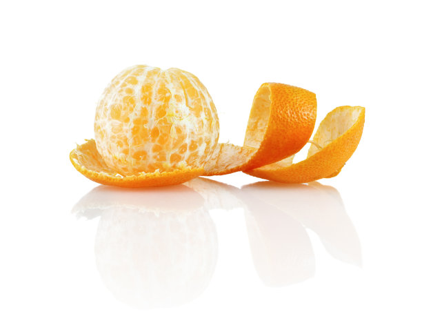 剥开的橘子
