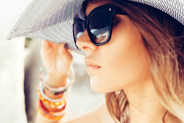 sunglasses