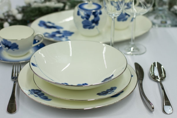 银餐具,高级西餐,桌布