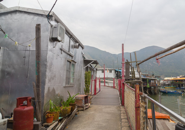 高跷屋
