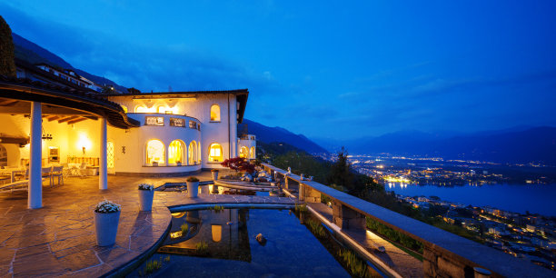 mansion