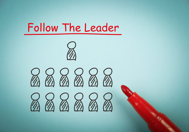 凝聚群众引导群众