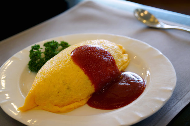 鸡蛋包饭