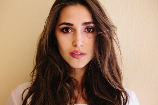 brunette