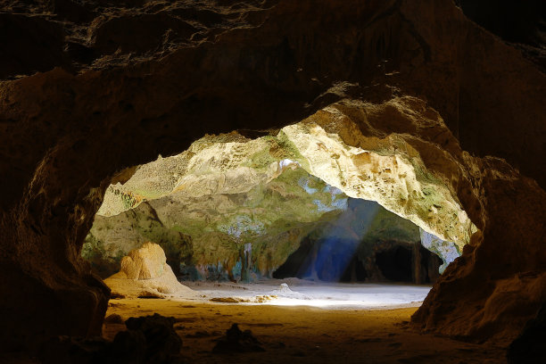 cave