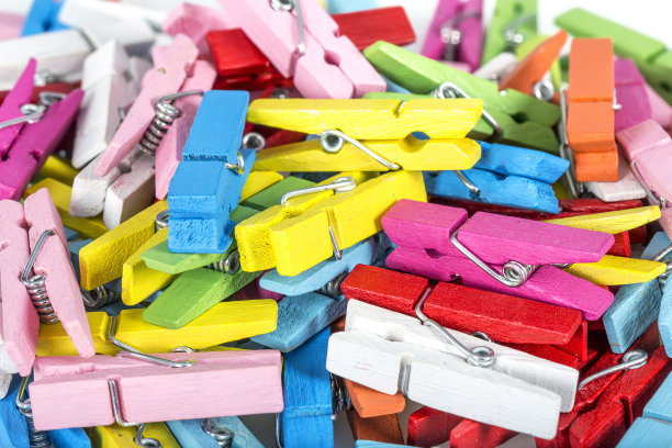 pegs