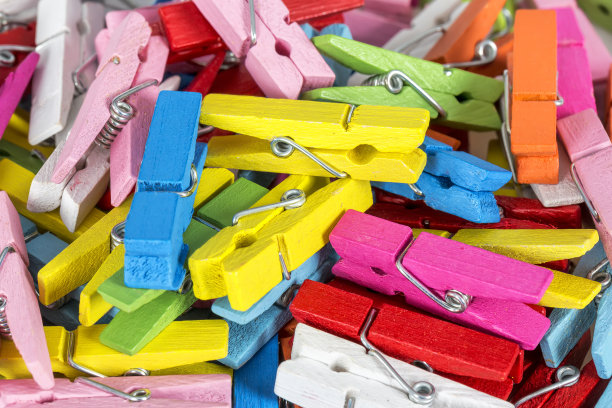 pegs