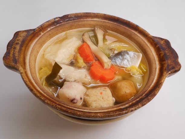 蔬菜三文鱼炖锅