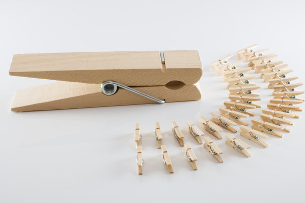 pegs