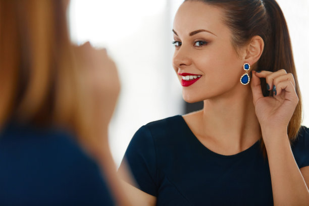 earring
