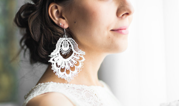 earring