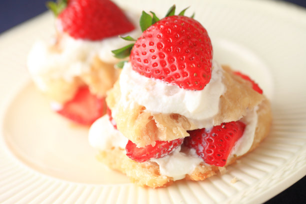 草莓饼干