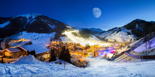 山村雪景