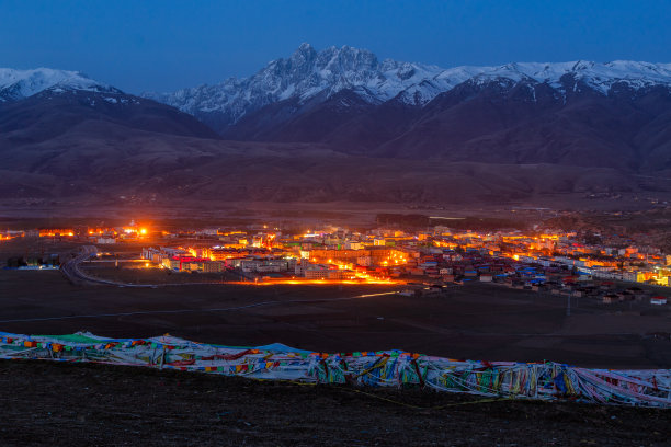 甘孜州地标建筑