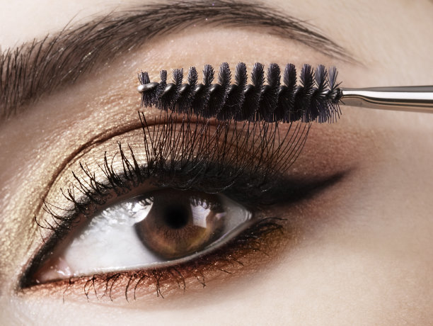 mascara