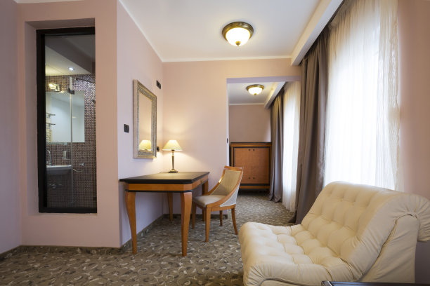宾馆卧室,镜子,透明浴室设计