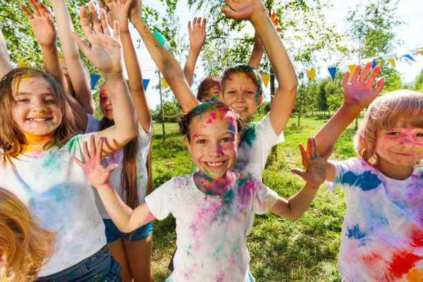 holi
