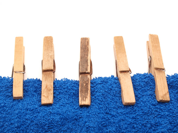 pegs