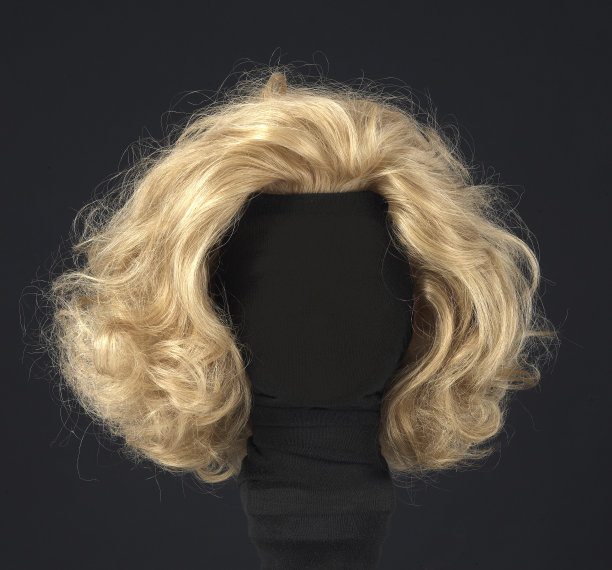 blond